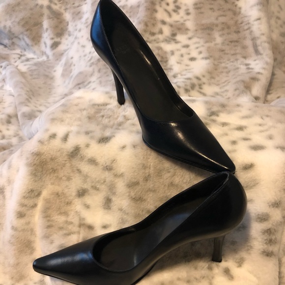 dark navy blue pumps